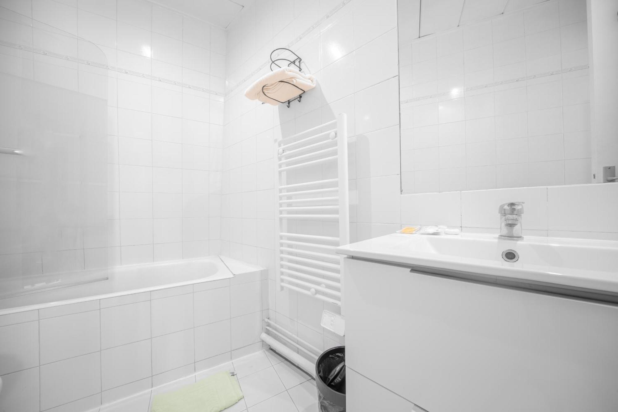 Casa Serena Paris Hotel Экстерьер фото